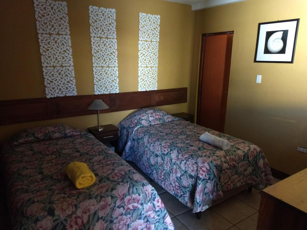 Bed and Breakfast Give House Guatemala-Stadt Exterior foto